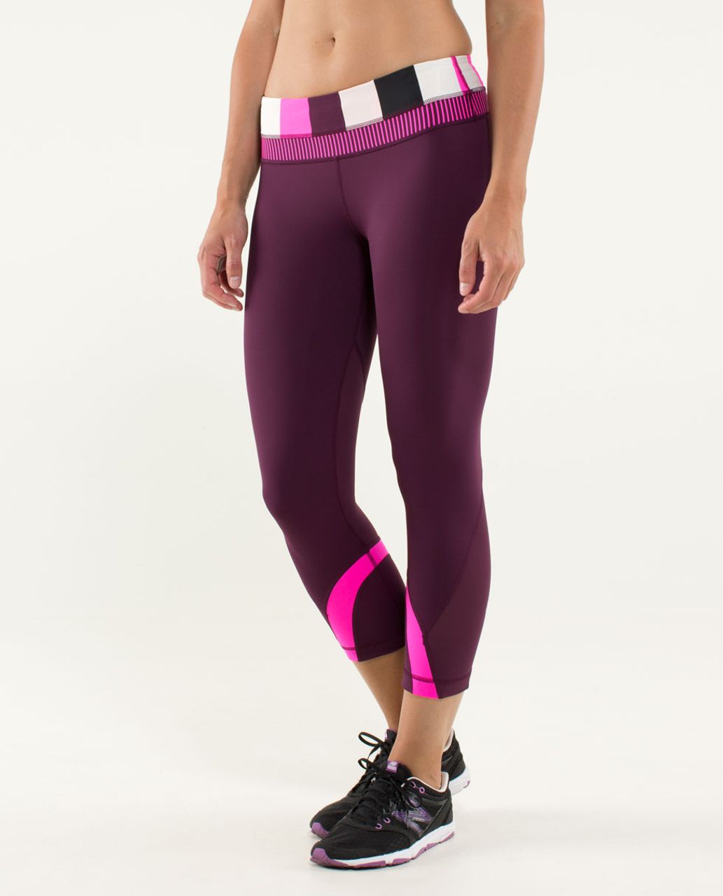 Lululemon Run Inspire Crop Activewear Compression Leggings Black/Purple  Stripes