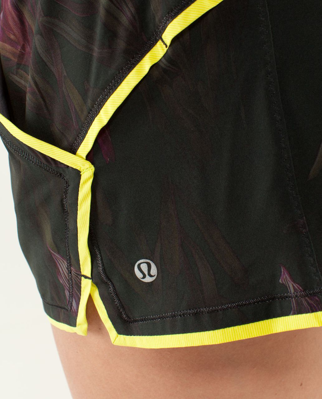 Lululemon Shake & Break Short - Midnight Iris Multi / Black