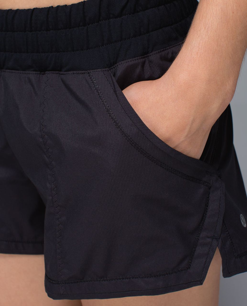 Lululemon Shake & Break Short - Black