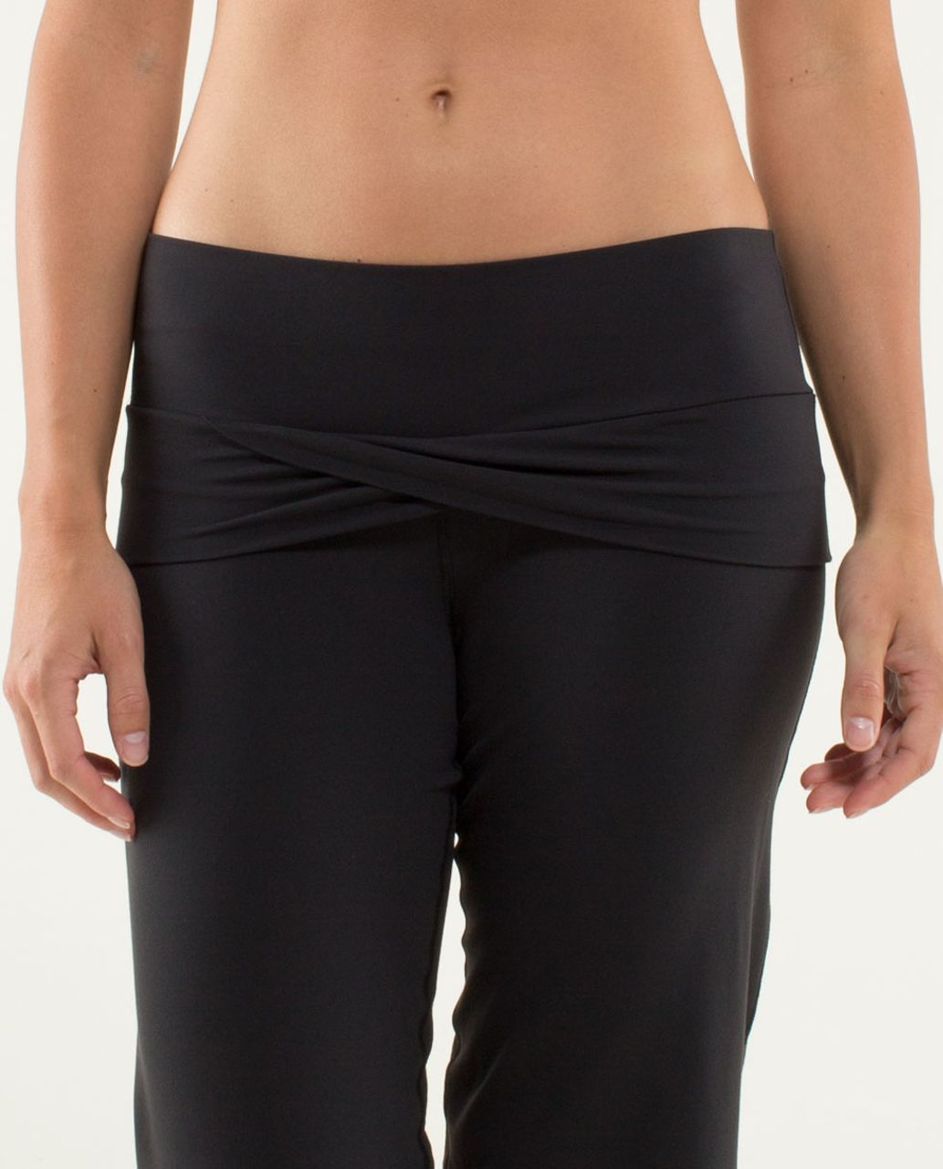 Flowy Crop Yoga Pants — Sivana