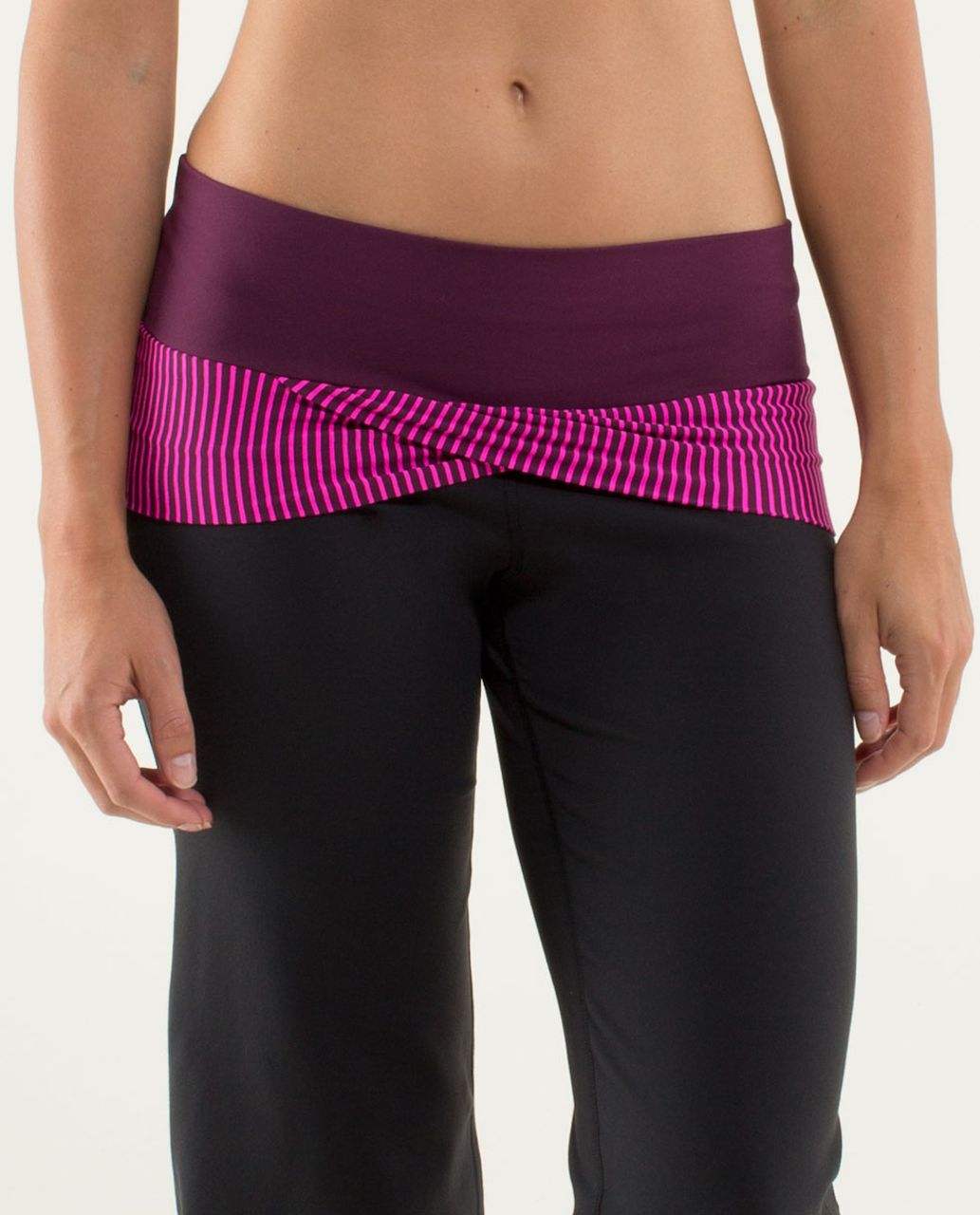 Lululemon Dharana Crop - Black / Hyper Stripe Raspberry Glo Light / Plum