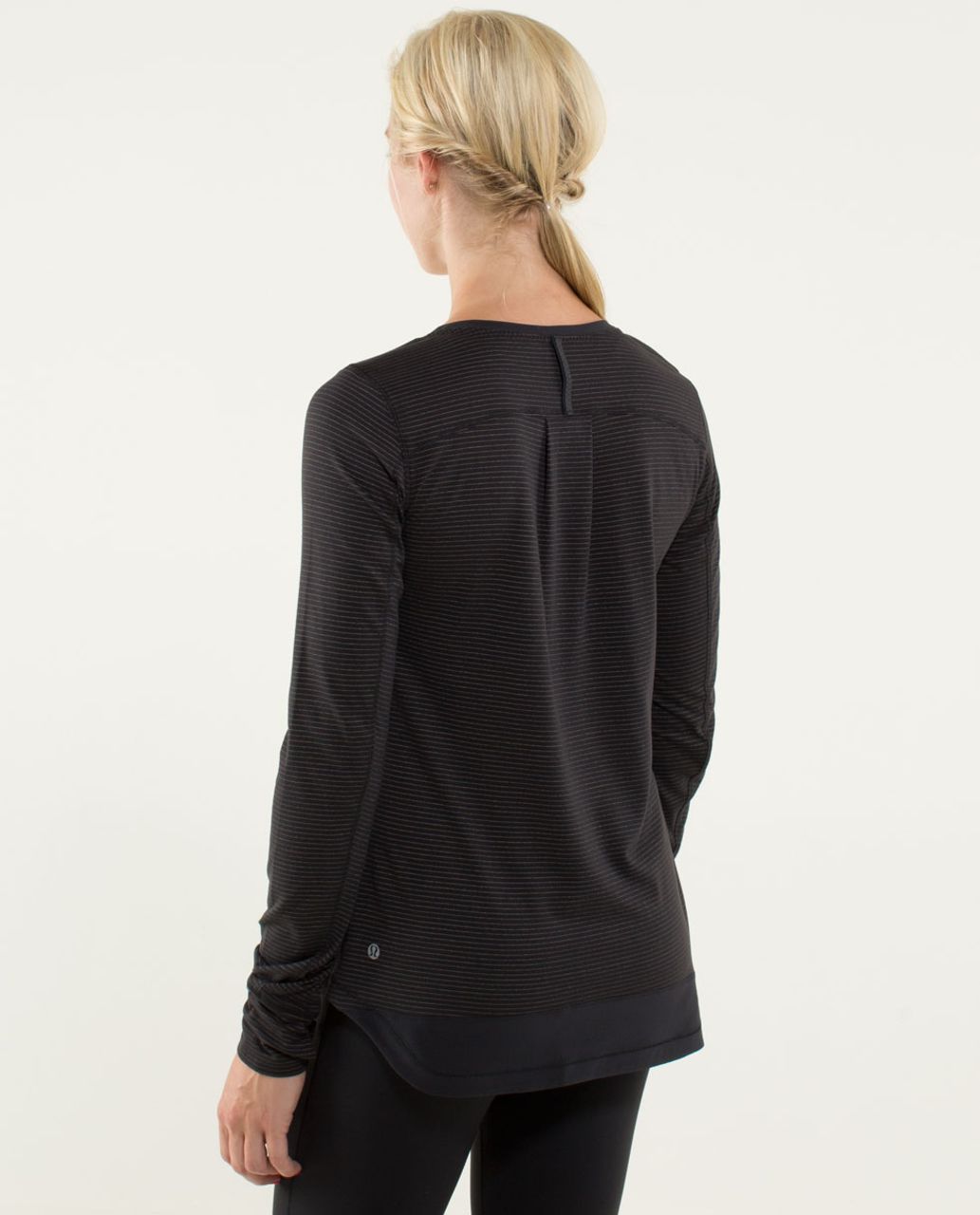 Lululemon Race Me Long Sleeve - Black