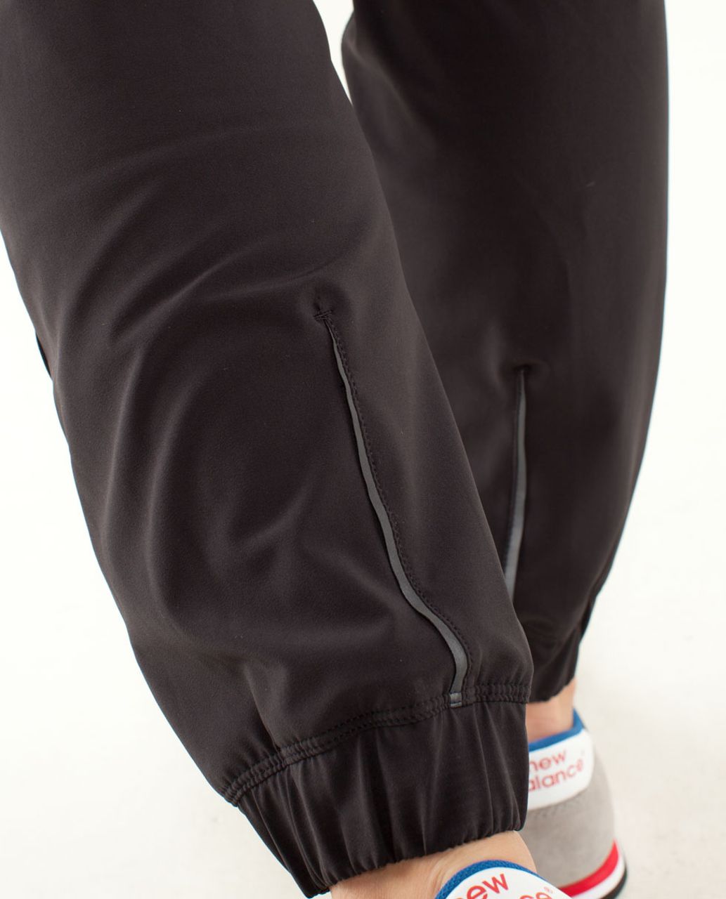 Lululemon Track To Reality Jogger Pants Swift Size 4 Black Soot