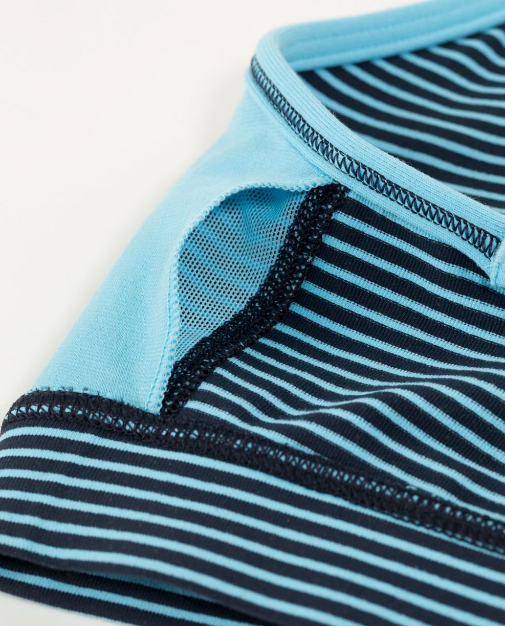 Lululemon Flow Y Bra IV - Hyper Stripe Blue Moon / Blue Moon - lulu ...