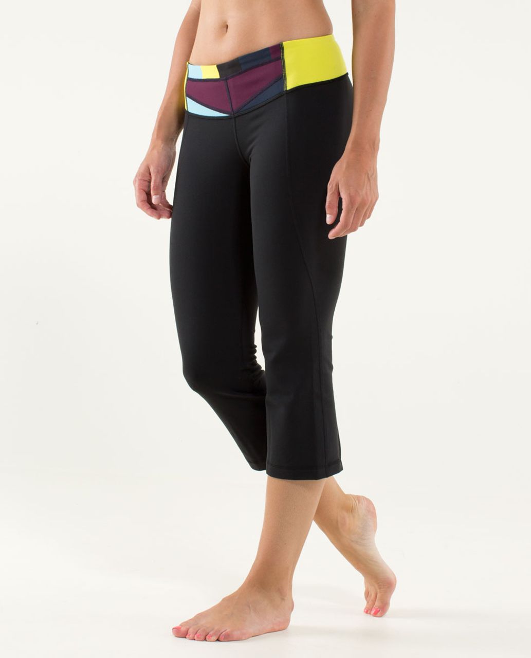 Lululemon Gather & Crow Crop - Black / Quilt 02 Fall 2013