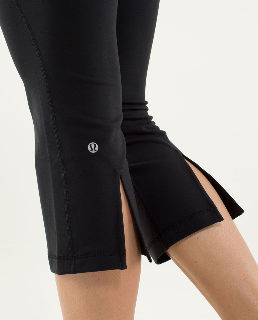 Lululemon Gather & Crow Crop - Black / Quilt 02 Fall 2013