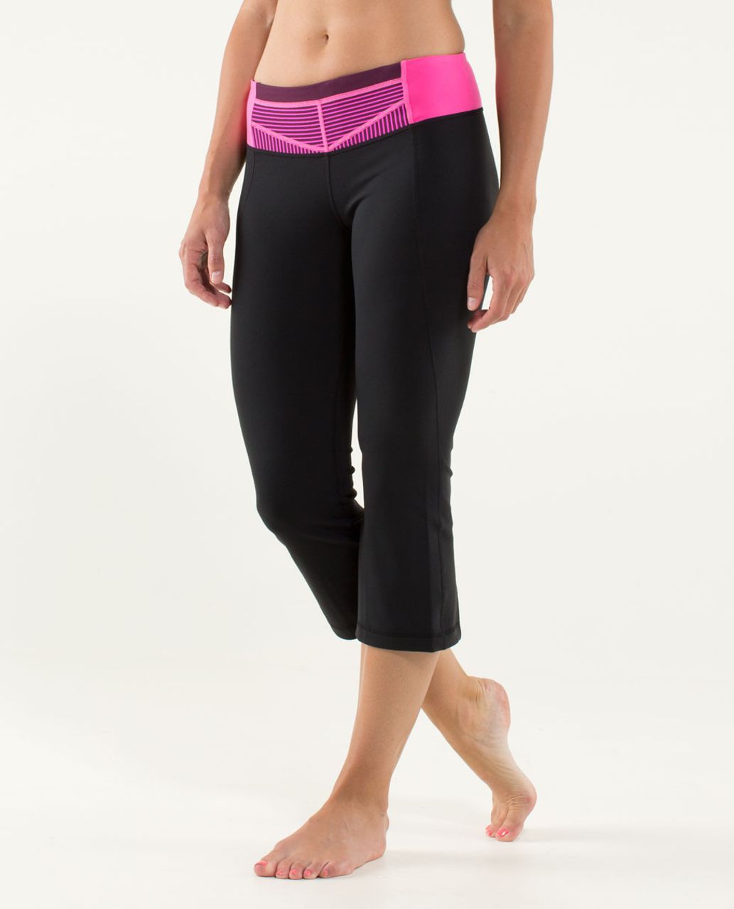 Lululemon Gather & Crow Crop - Black / Quilt 01 Fall 2013