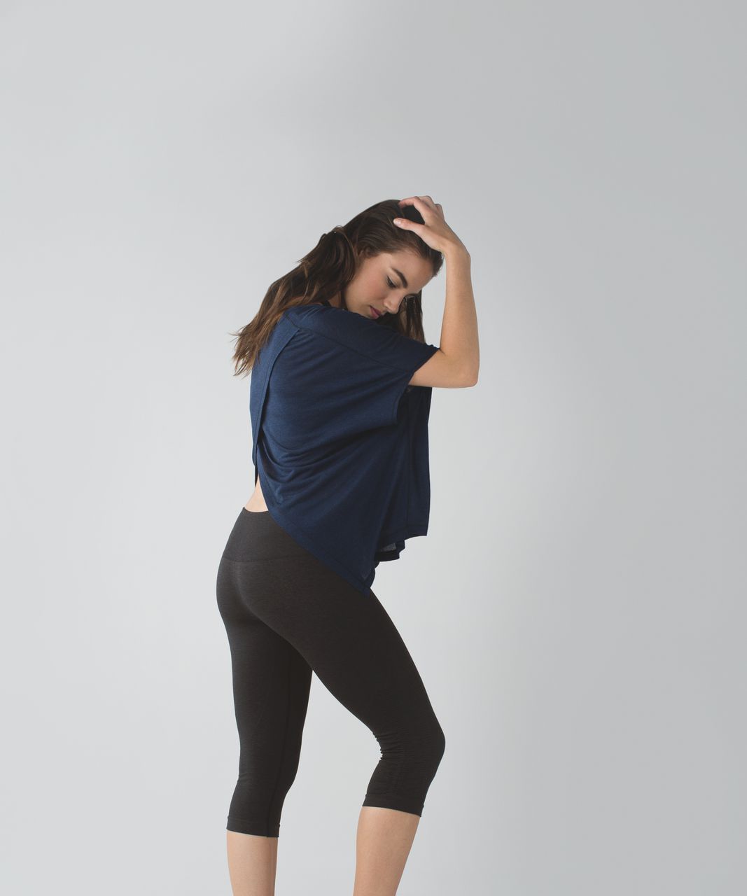 Lululemon In The Flow Crop II - Heathered Black