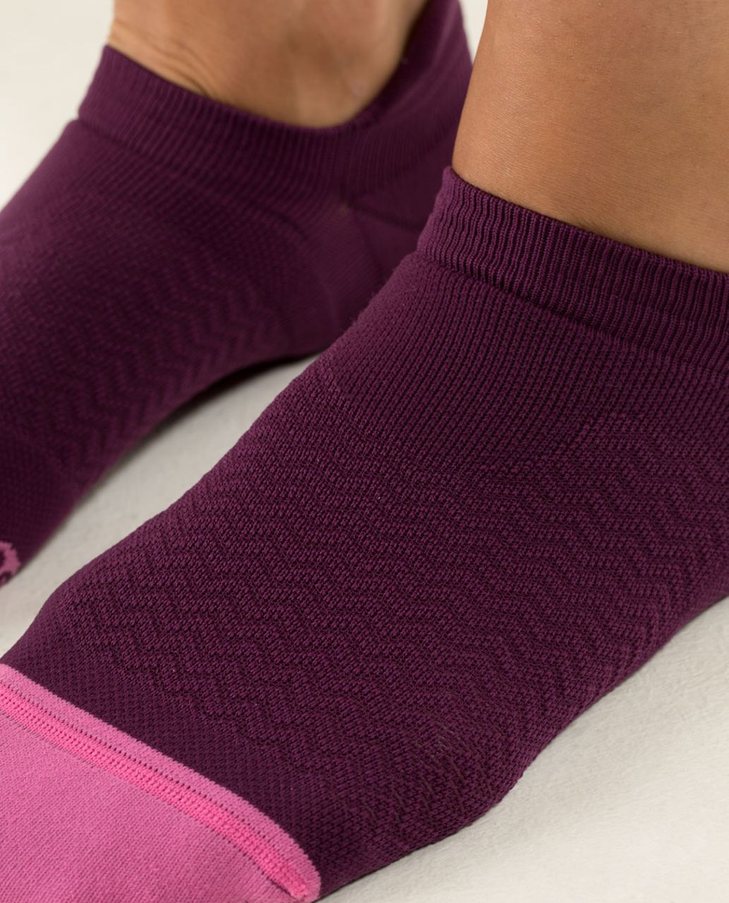 Lululemon Women's Ultimate No Show Run Sock - Plum / Afterglo