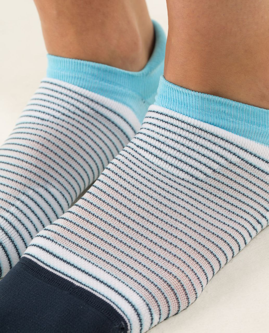 Lululemon Women's Ultimate No Show Run Sock - Hyper Stripe Inkwell Blue Moon