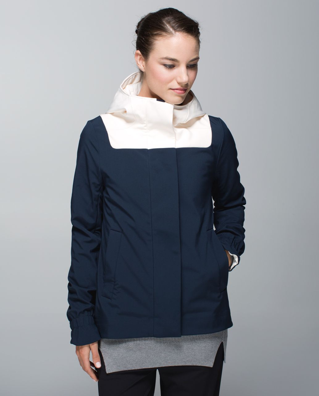 Lululemon Studio Softshell - Inkwell / Angel Wing