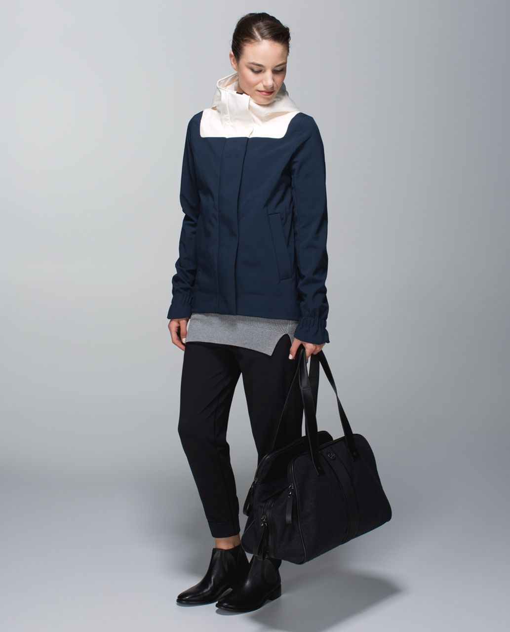 Lululemon Studio Softshell - Inkwell / Angel Wing