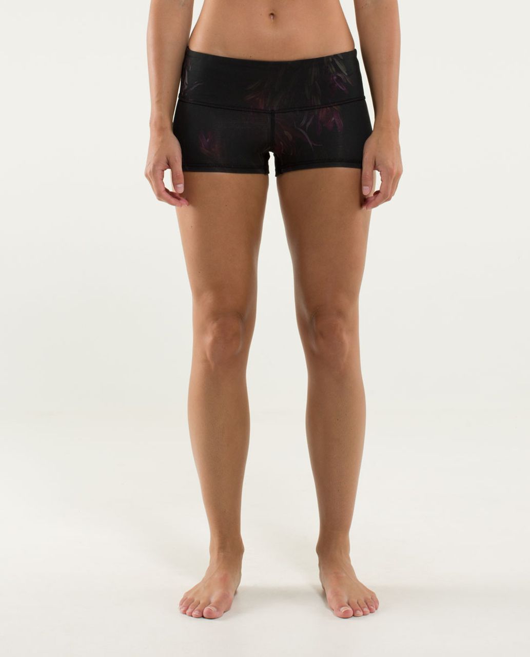 Lululemon Boogie Short - Midnight Iris Multi / Split Pea