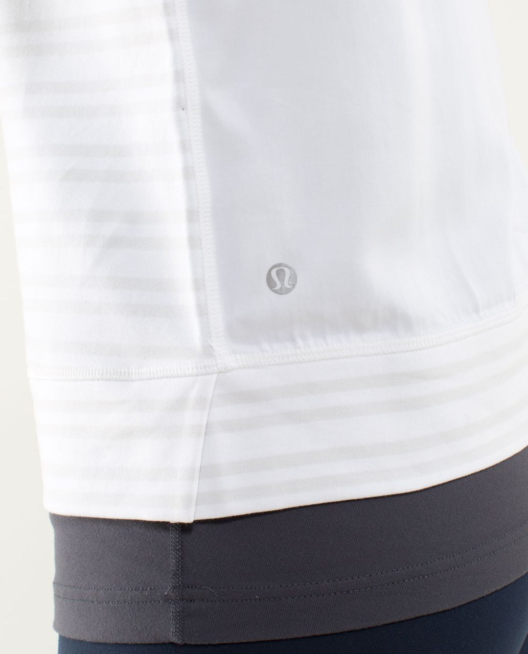 Lululemon Voyage Pullover *Tencel - Twin Stripe Nimbus / White