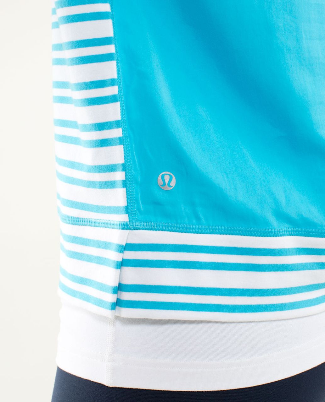 Lululemon Voyage Pullover *Tencel - Twin Stripe Spry Blue / Spry Blue