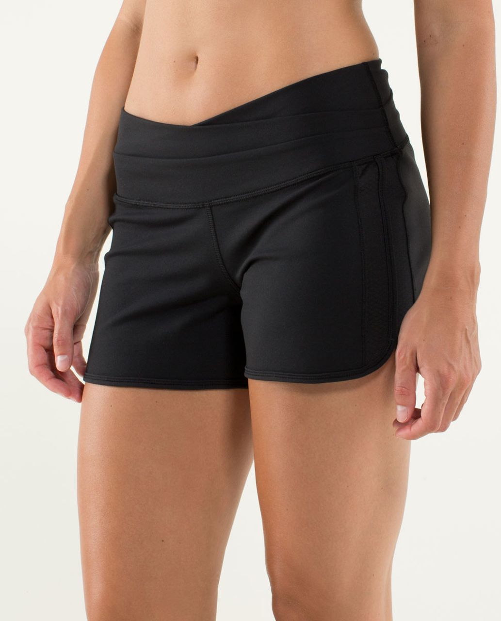 black lulu shorts