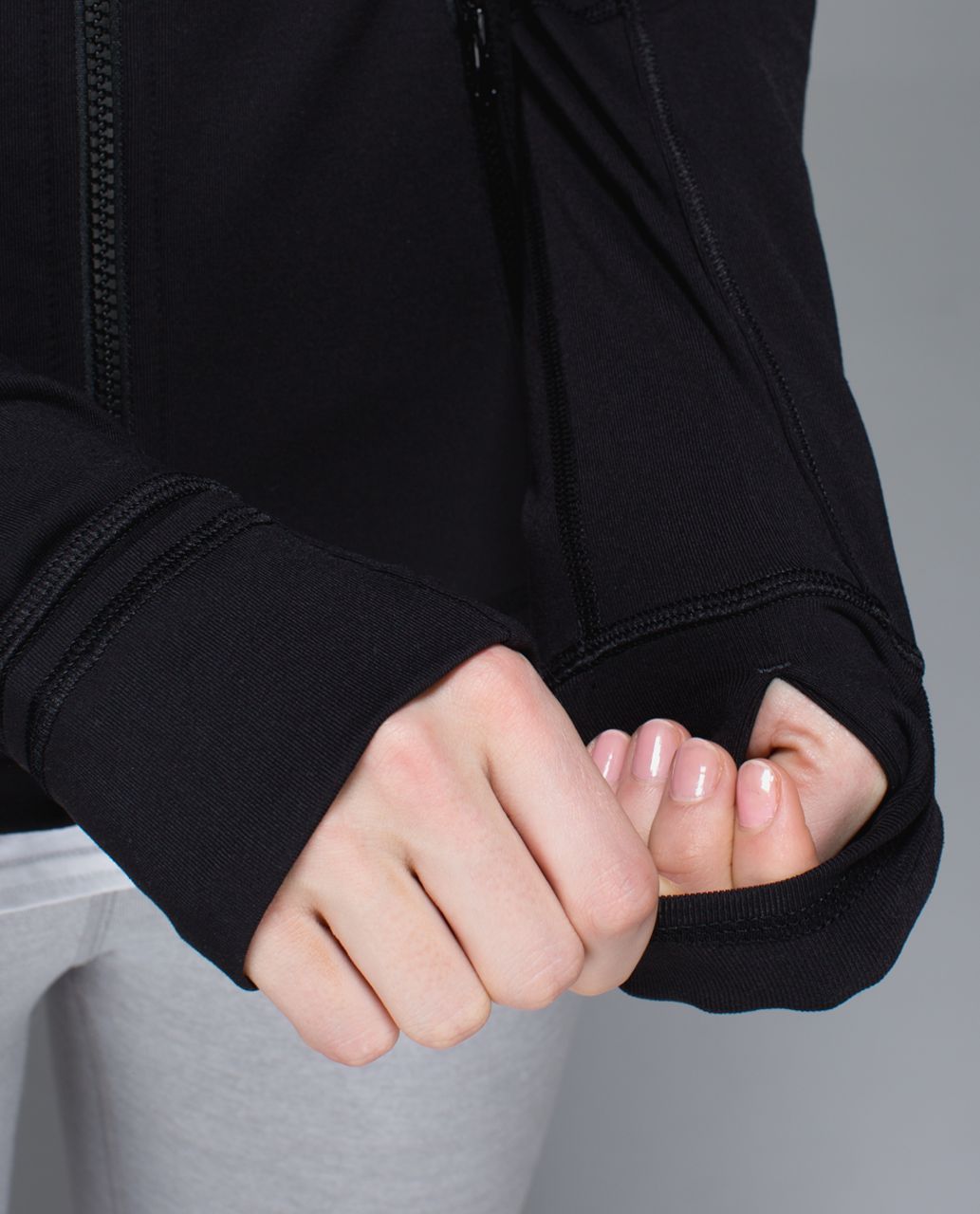 Lululemon Forme Jacket *Cuffins - Black