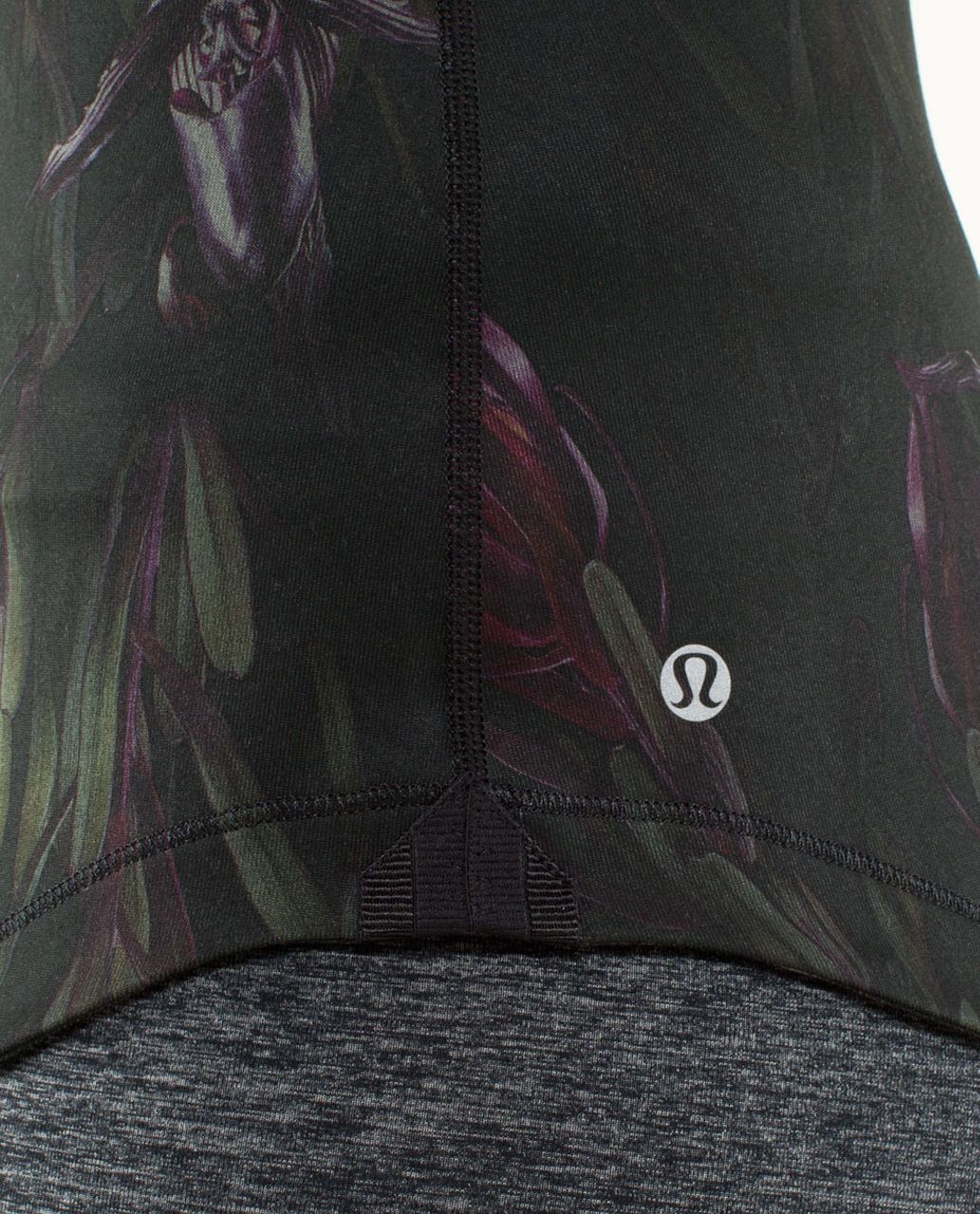 Lululemon Atma Tank - Midnight Iris Multi / Black