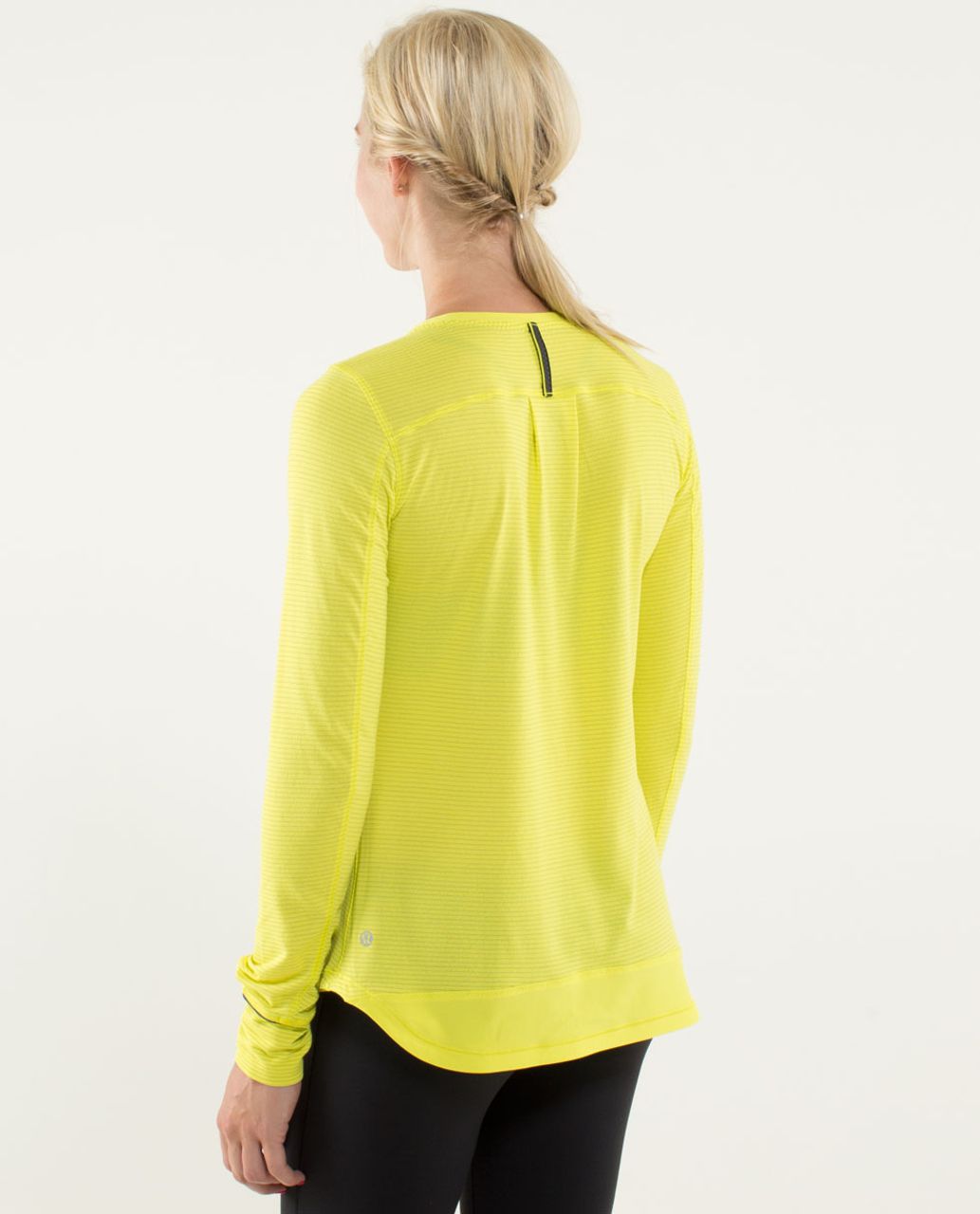 Lululemon Race Me Long Sleeve - Split Pea