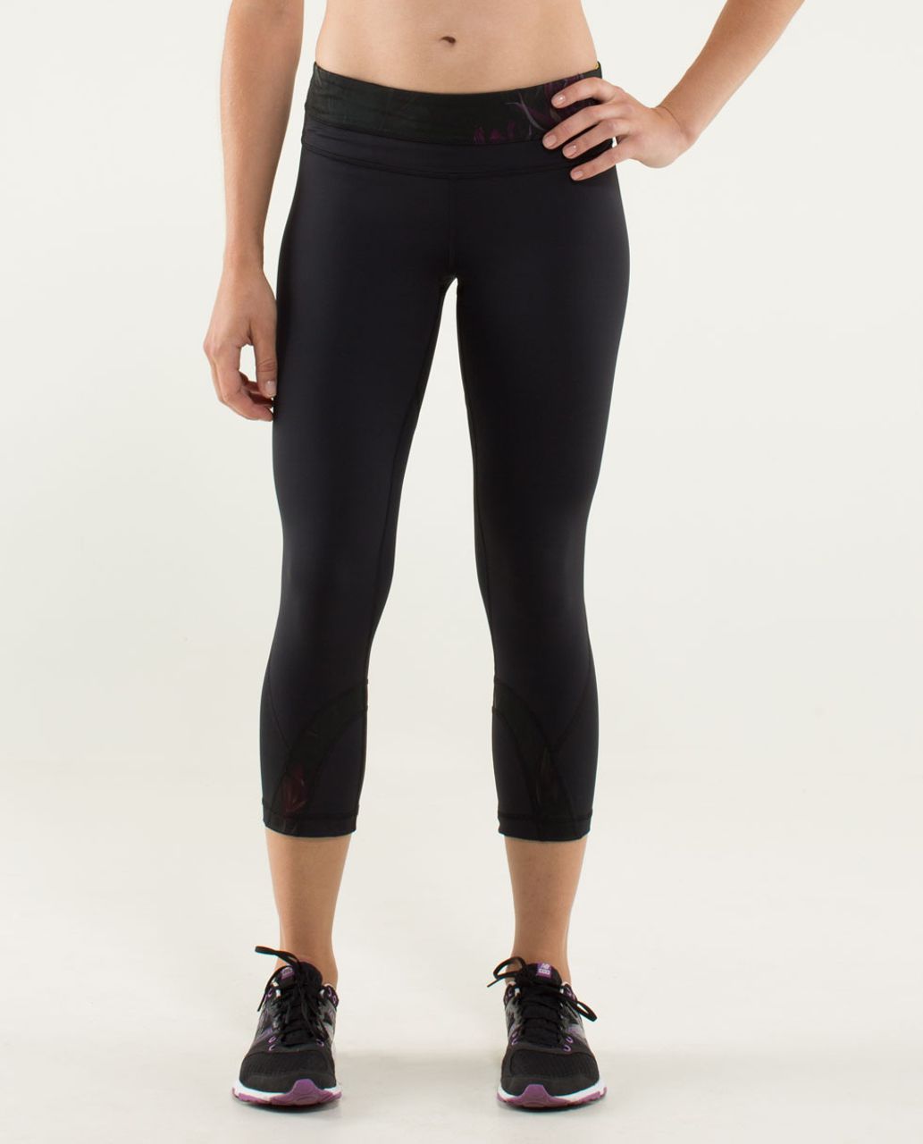 $86 Lululemon Womens Size 4 Run Inspire Crop II Legging Cadet Blue