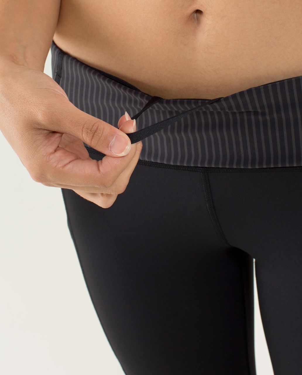 Lululemon Speed Tight *Cozy - Black / Hyper Stripe Black