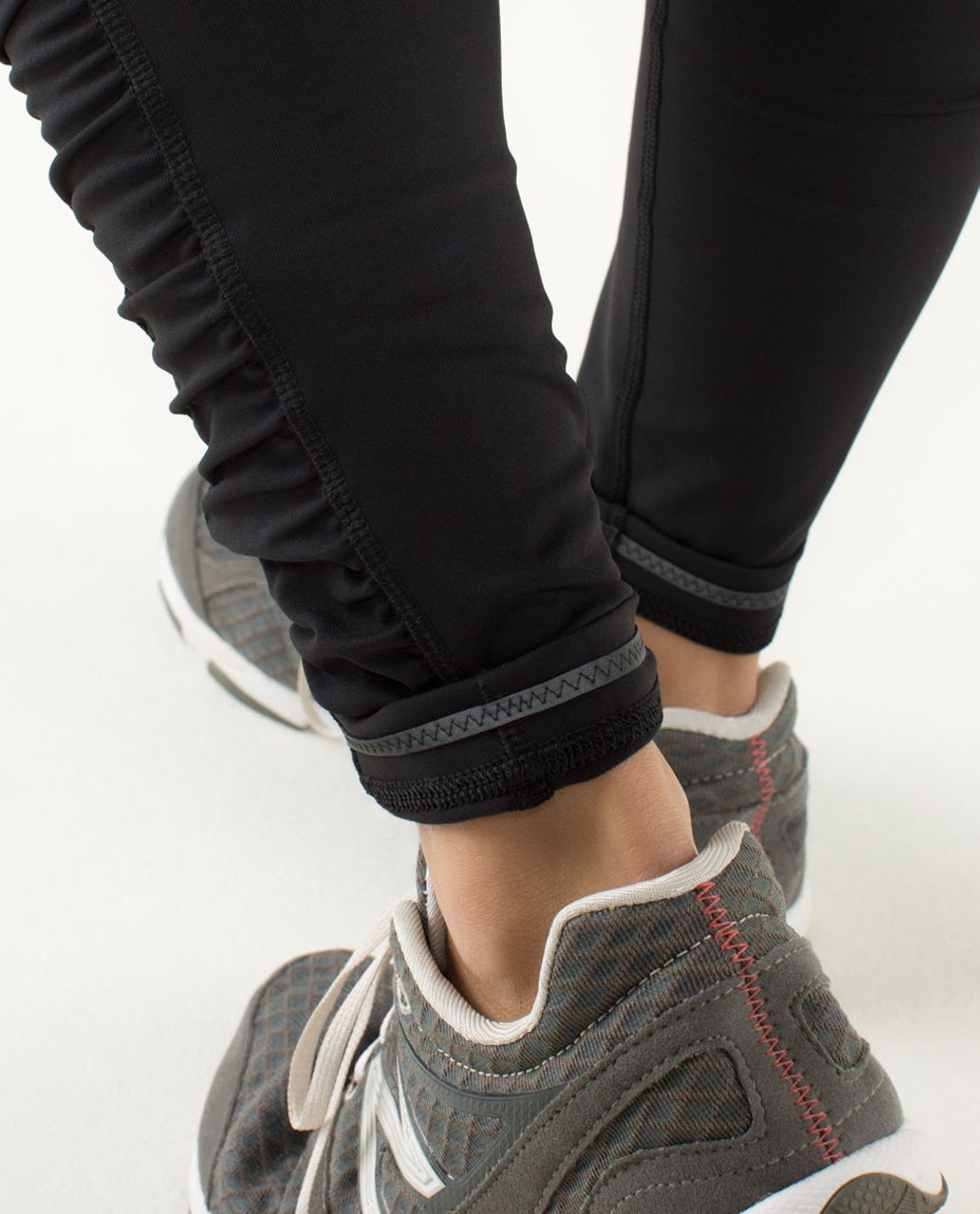 Lululemon Speed Tight *Cozy - Black / Hyper Stripe Black - lulu fanatics