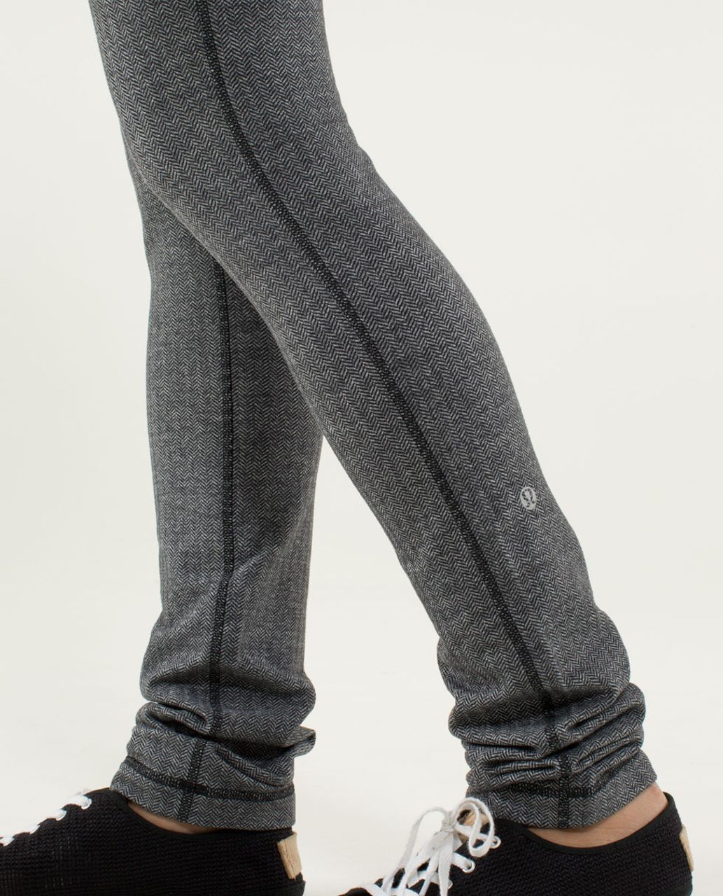 Lululemon Women 2 Skinny Will Pant Full-On Luon Variegated Knit Heathered  Black