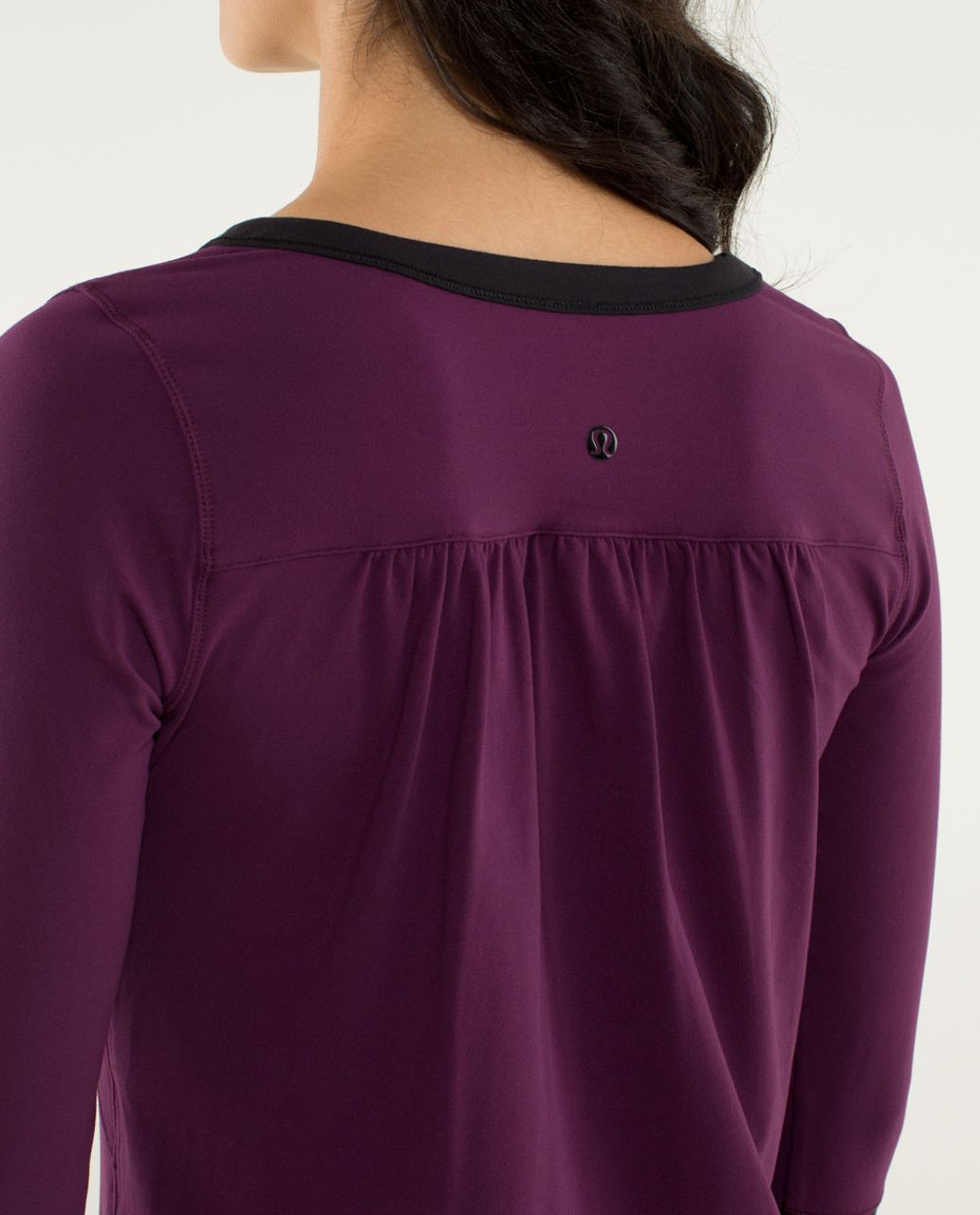 Lululemon Urbanite Henley Long Sleeve - Plum / Black