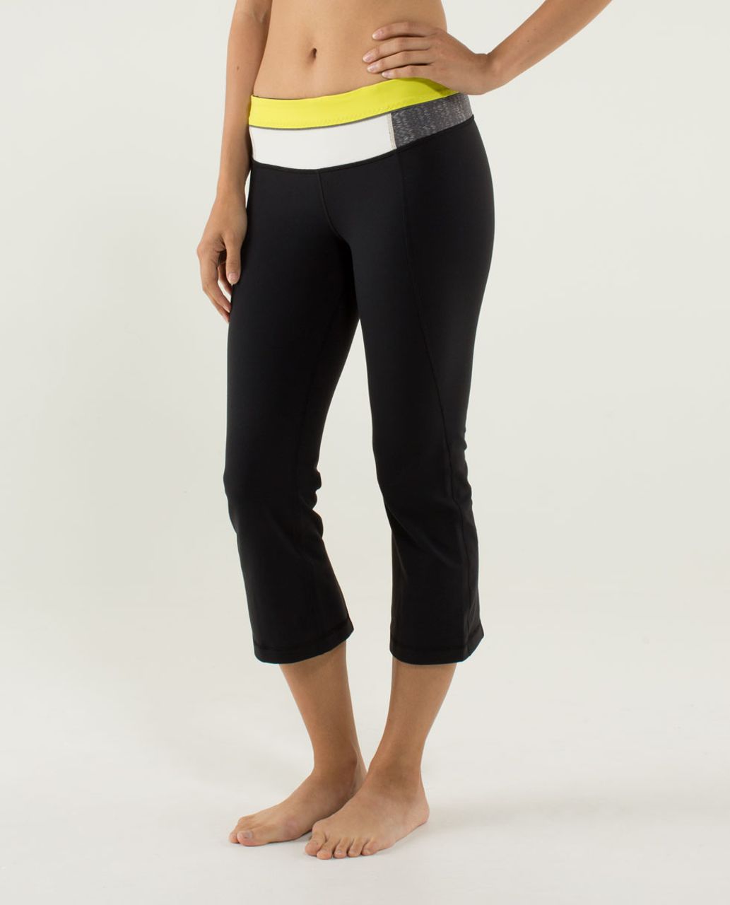 Lululemon Gather & Crow Crop - Black / Quilt 10 Fall 2013