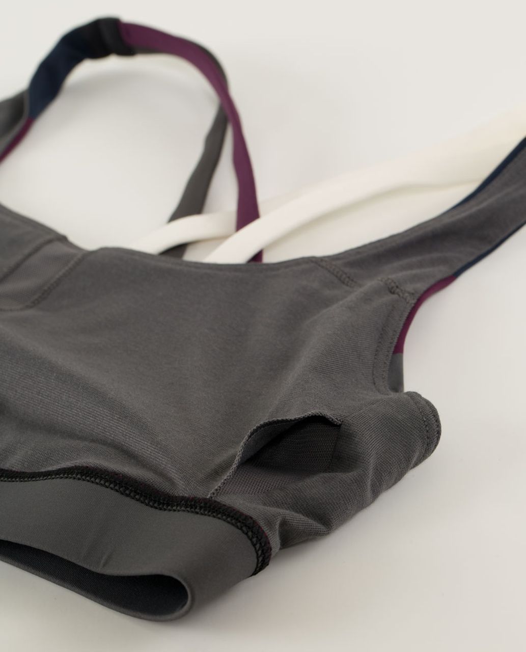 Lululemon Energy Bra - Pow Stripe Angel Wing / Soot Light / Plum