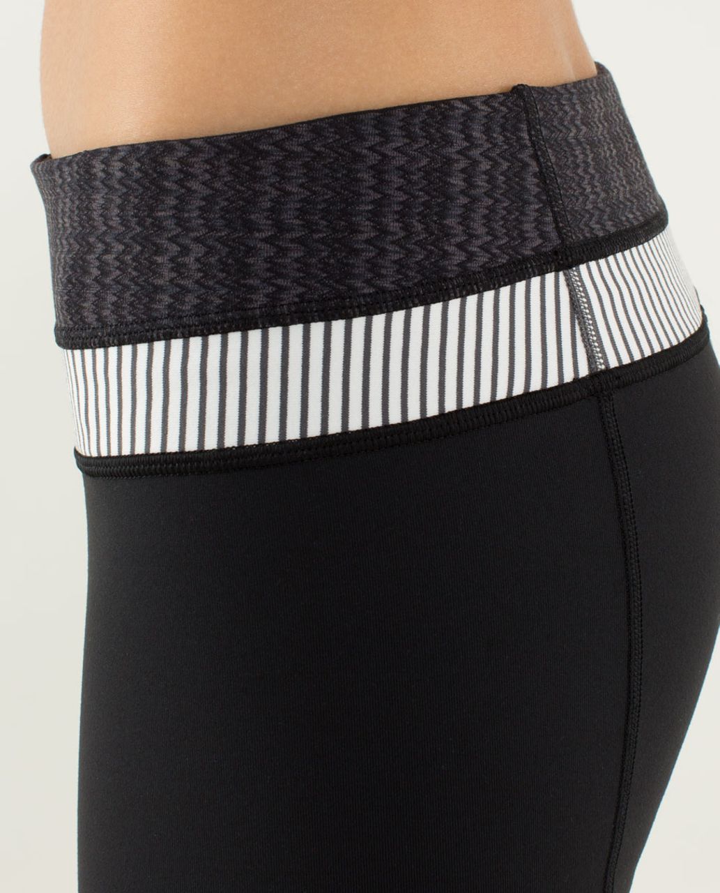 Lululemon Groove Pant (Tall) - Black / Ziggy Wee September Black / Hyper Stripe Angel Wing