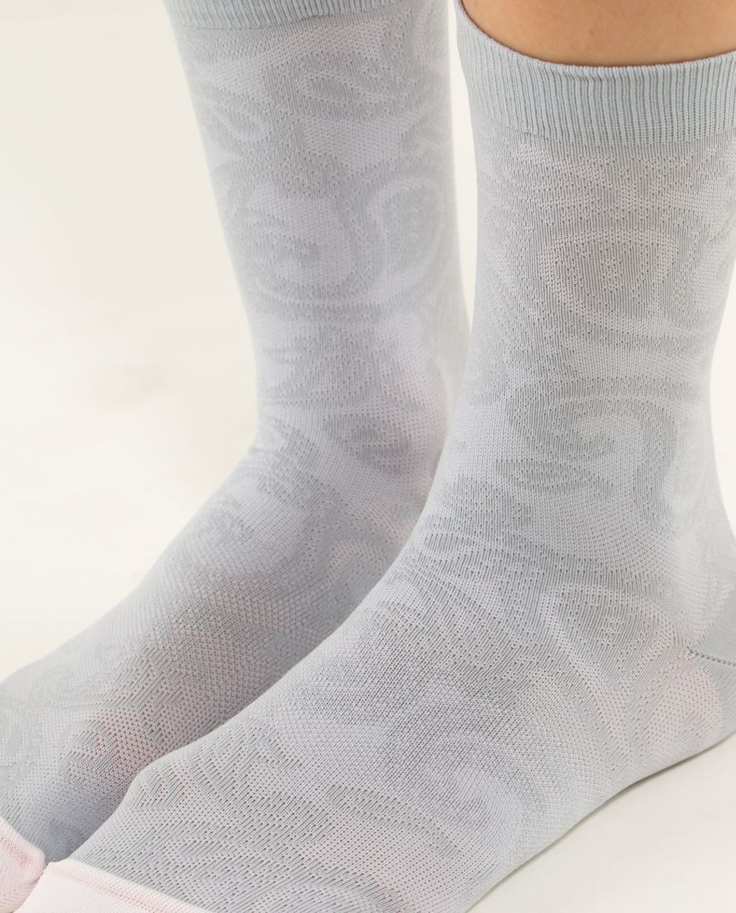 Lululemon Run For Fun Sock - Paisley Silver White