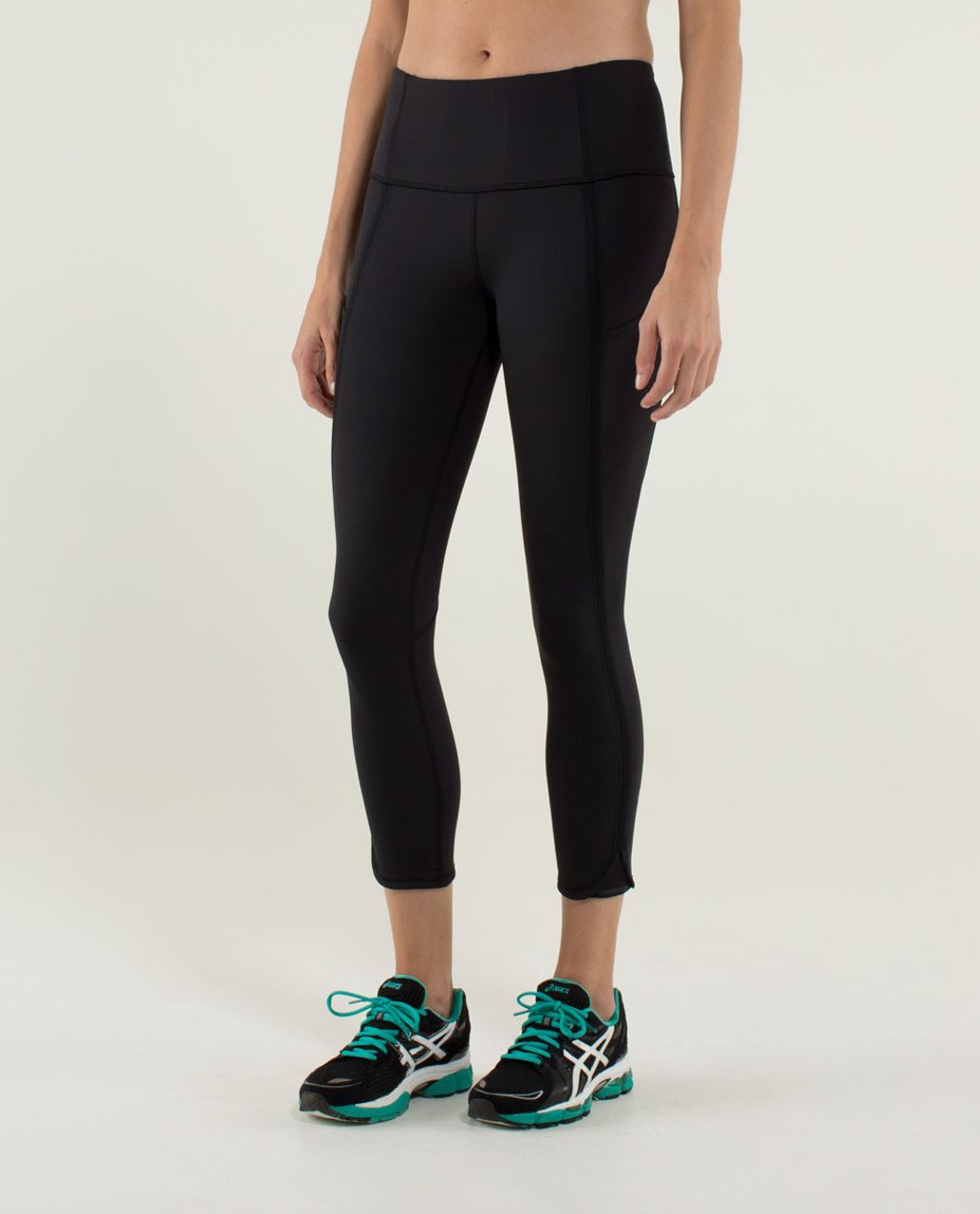 Lululemon Can't Stop Crop - Black