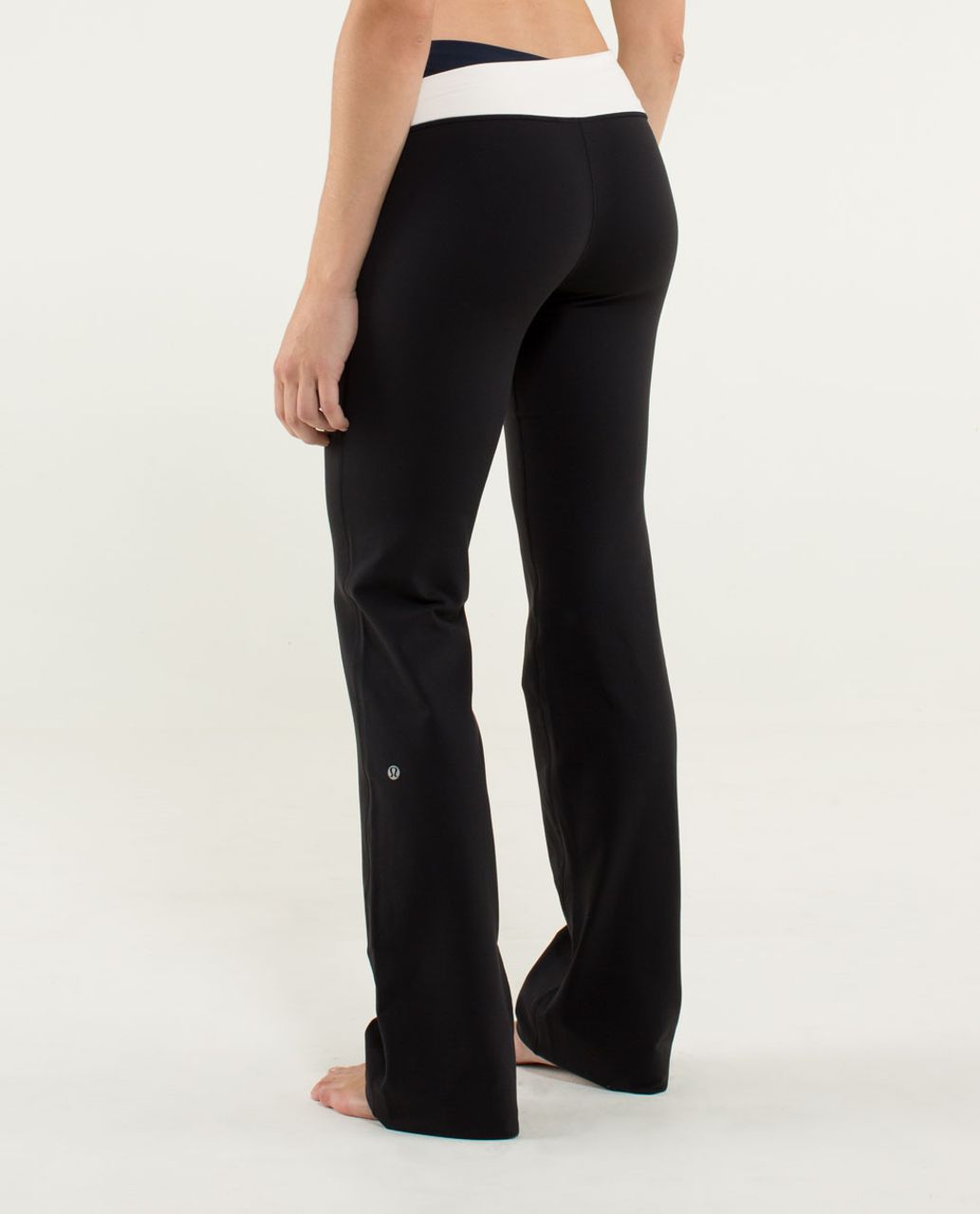 Lululemon Astro Pant (Regular) - Black / Inkwell / Angel Wing