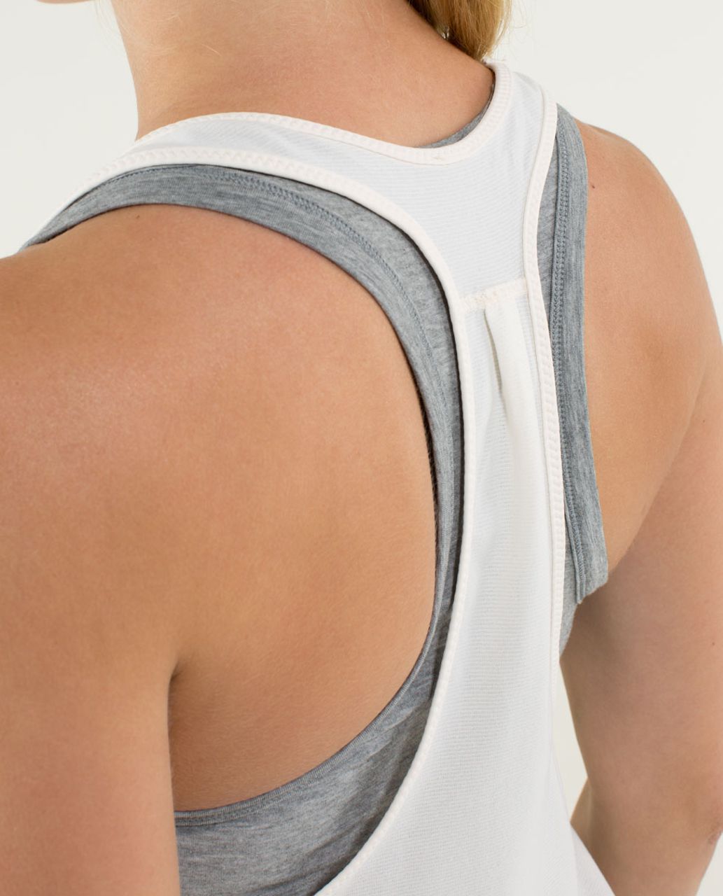 Lululemon 105 F Singlet - Heathered Angel Wing / Angel Wing