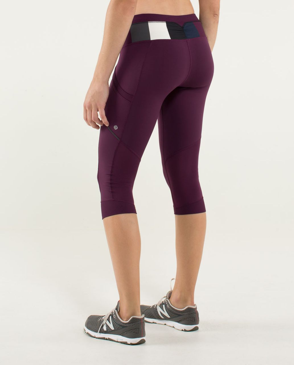 Lululemon Run For Fun Crop - Plum / Pow Stripe Angel Wing / Angel Wing