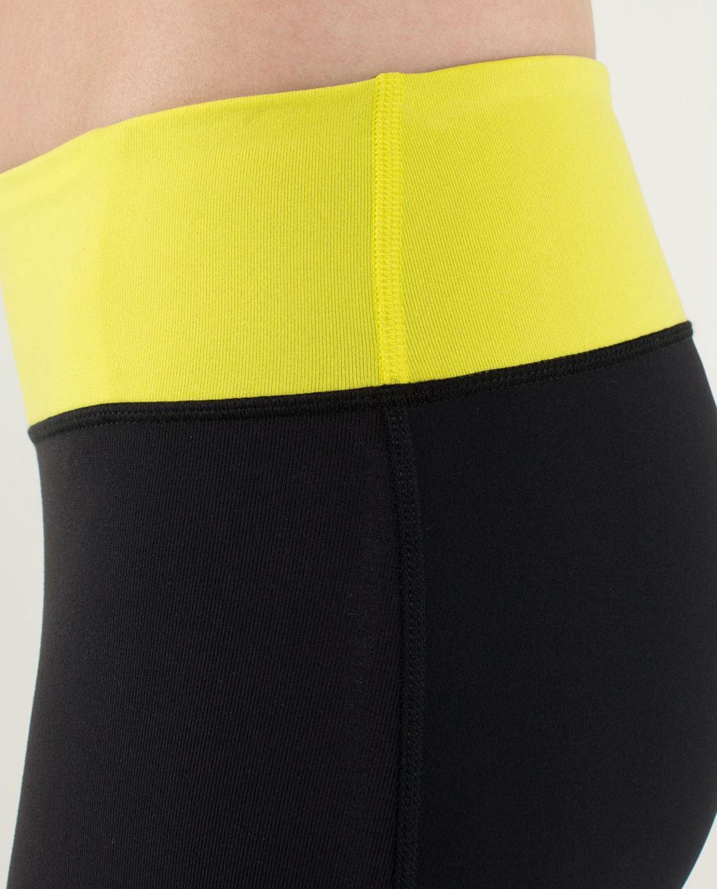 Lululemon Journey Crop - Black /  Split Pea