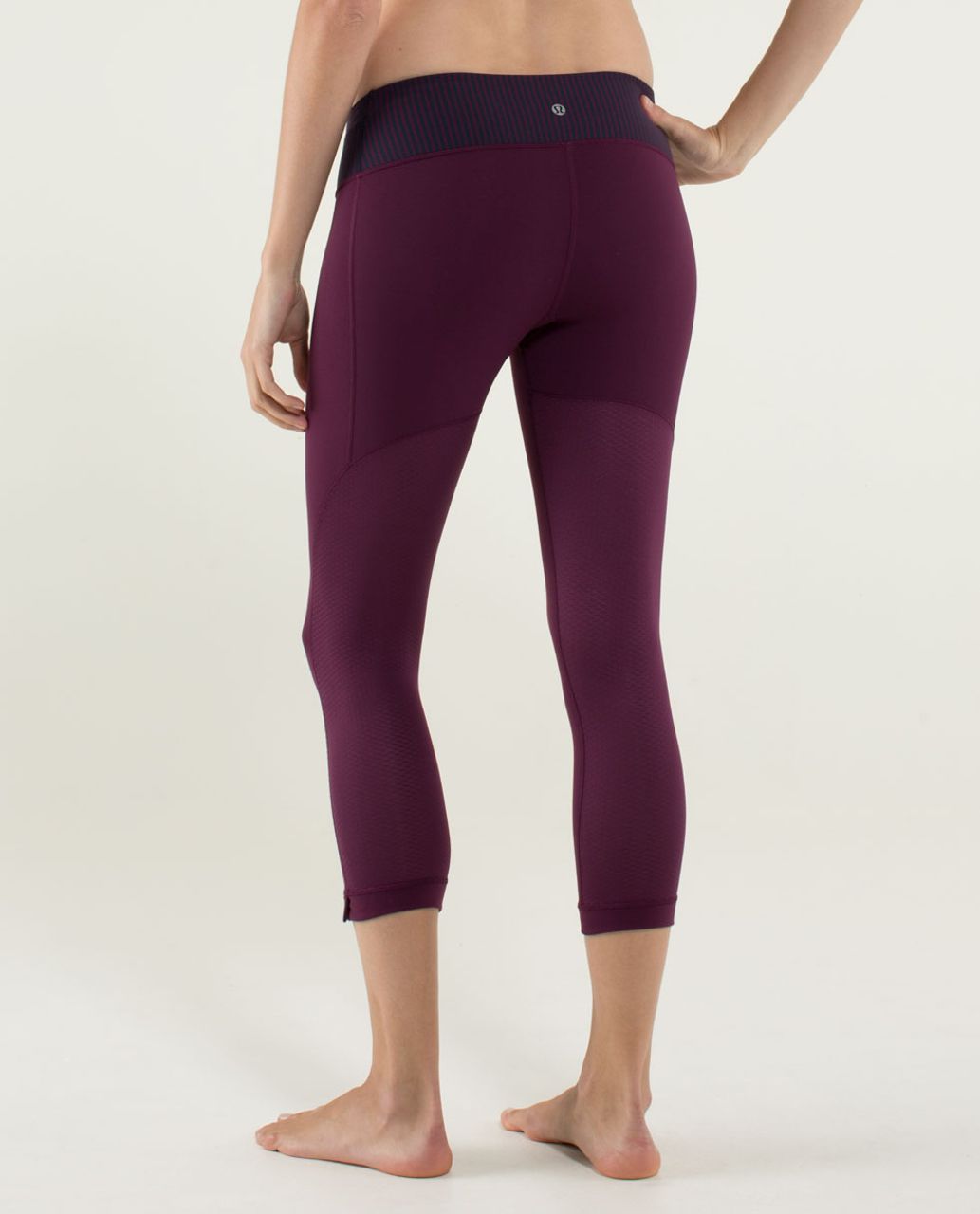 Lululemon Journey Crop - Plum / Hyper Stripe Plum