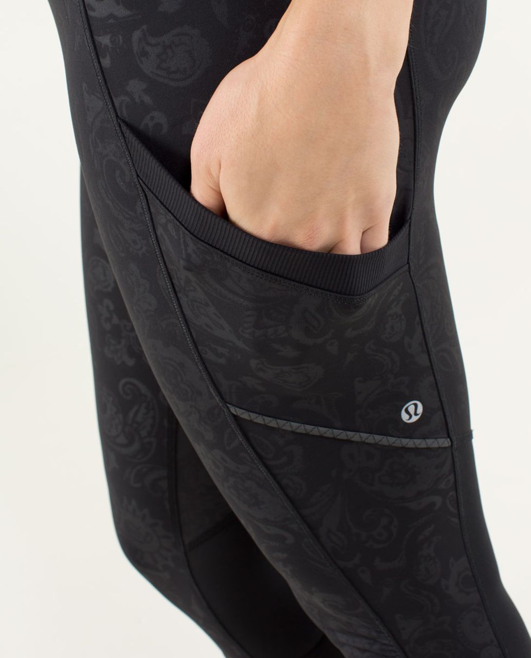 Lululemon Run For Fun Crop - Paisley Emboss Black / Black