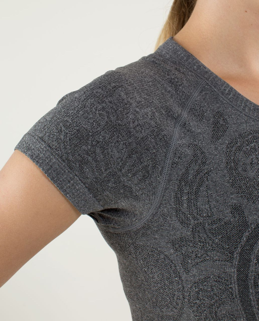 Lululemon Run:  Swiftly Tech Short Sleeve *Paisley - Heathered Black