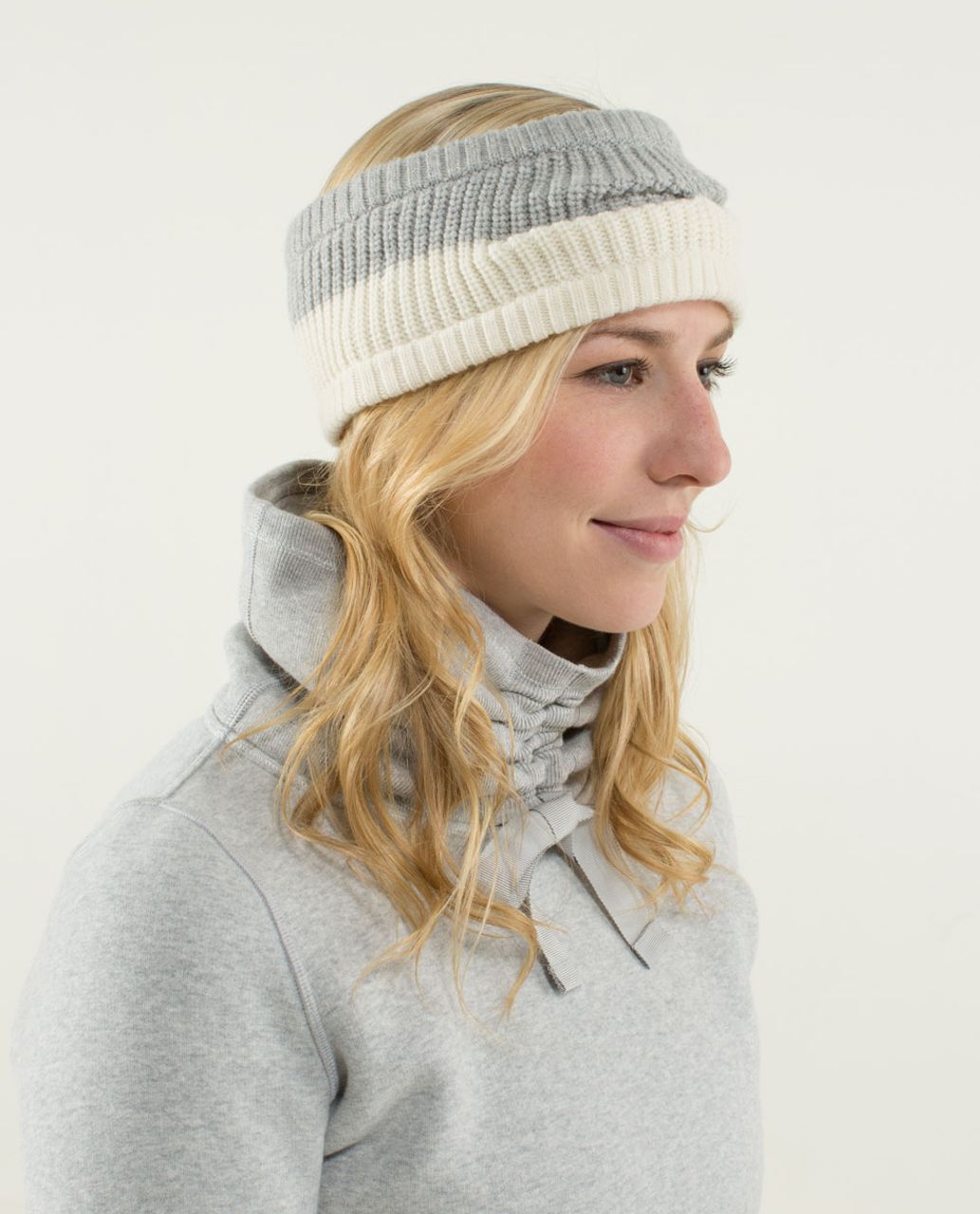 Lululemon Falling Freely Ear Warmer - Angel Wing / Silver Grey