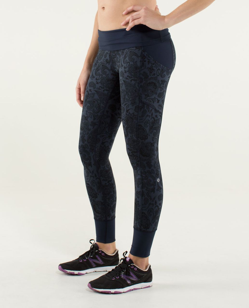 Lululemon En Route Crop - Paisley Inkwell / Inkwell - lulu fanatics