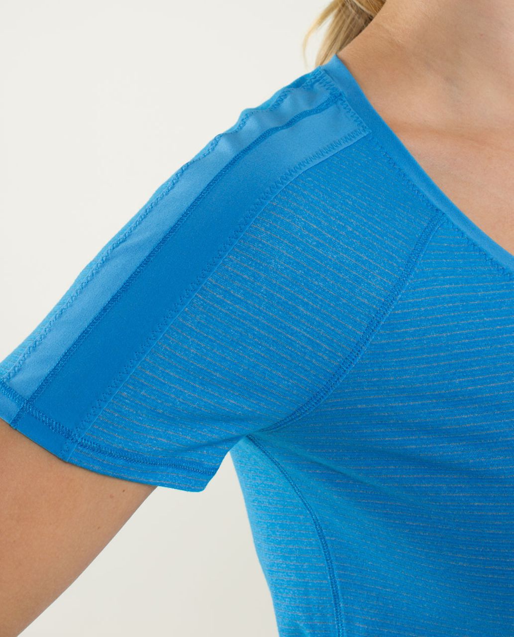 Lululemon Race Me Short Sleeve - Heathered Cornflower / Cornflower