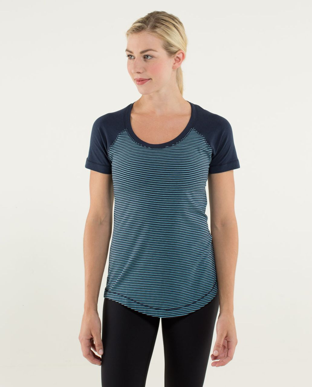 Lululemon Dhyana Short Sleeve - Hyper Stripe Blue Moon / Inkwell