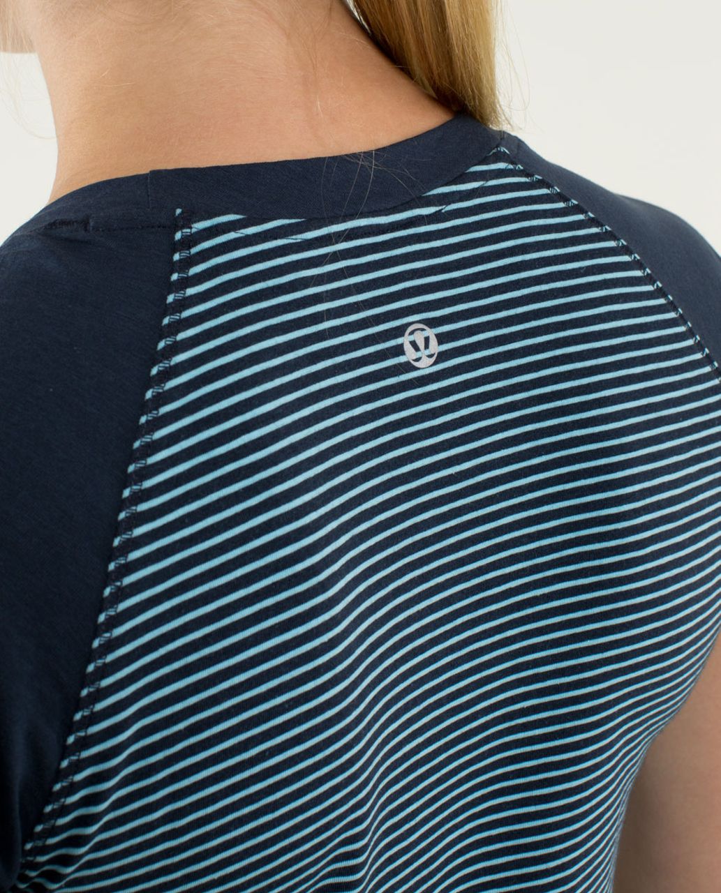 Lululemon Dhyana Short Sleeve - Hyper Stripe Blue Moon / Inkwell