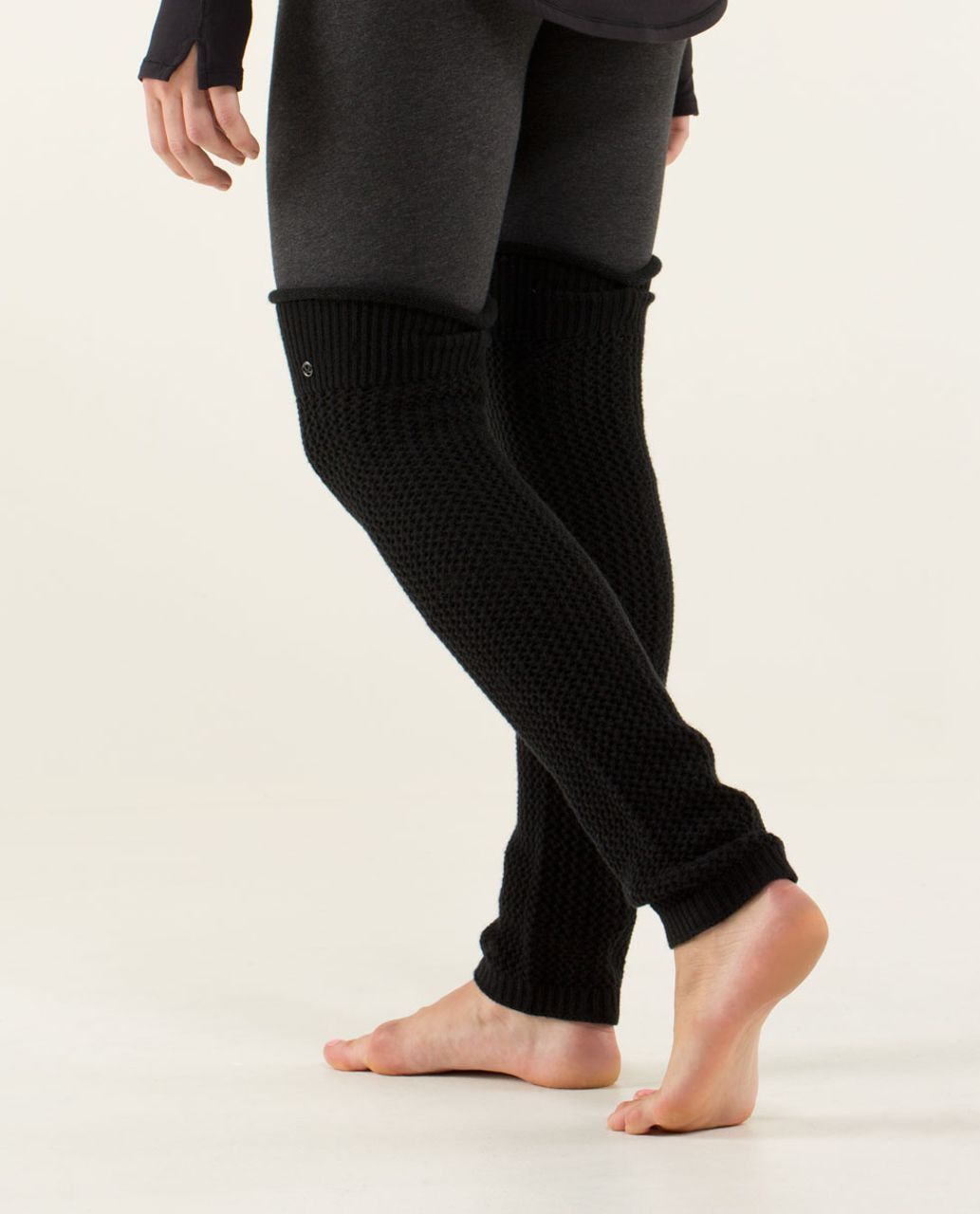 Lululemon Falling Freely Leg Warmers - Black