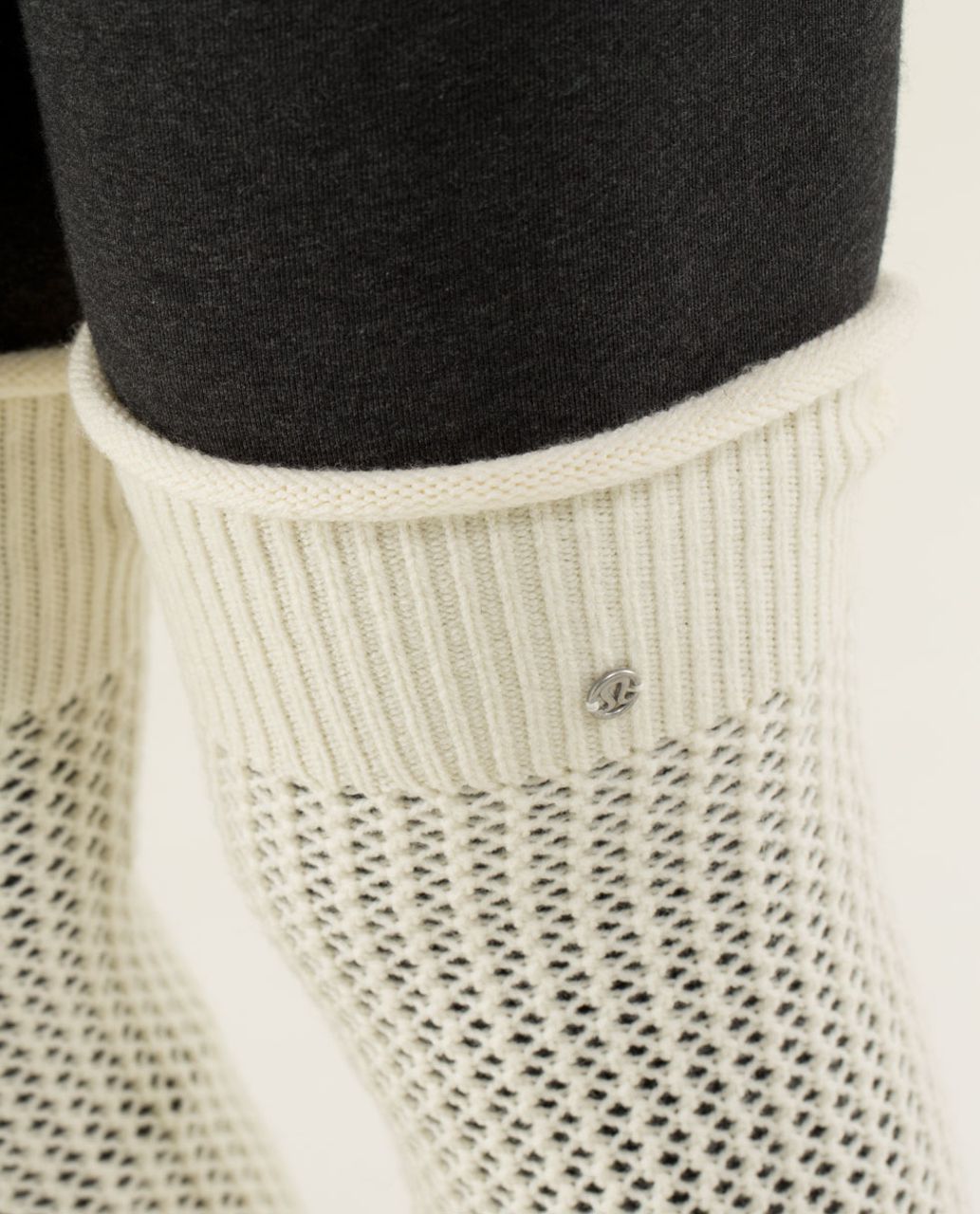 Lululemon Falling Freely Leg Warmers - Angel Wing / Silver Grey