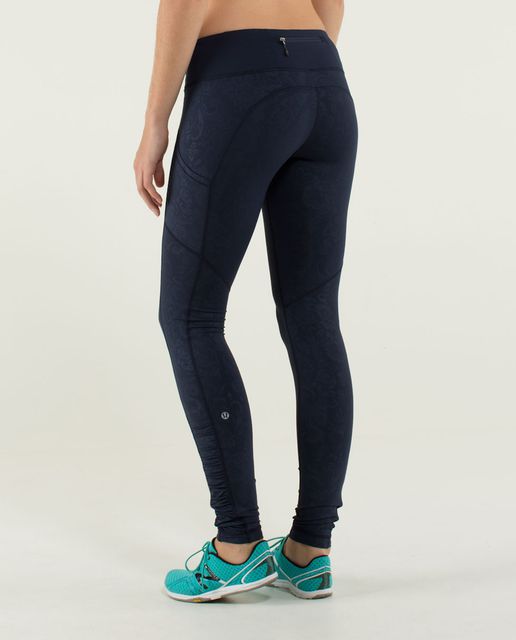 My Superficial Endeavors: Lululemon Inspire Crop in Heathered Textured  Lotus Camo Oil Slick Blue/Inkwell