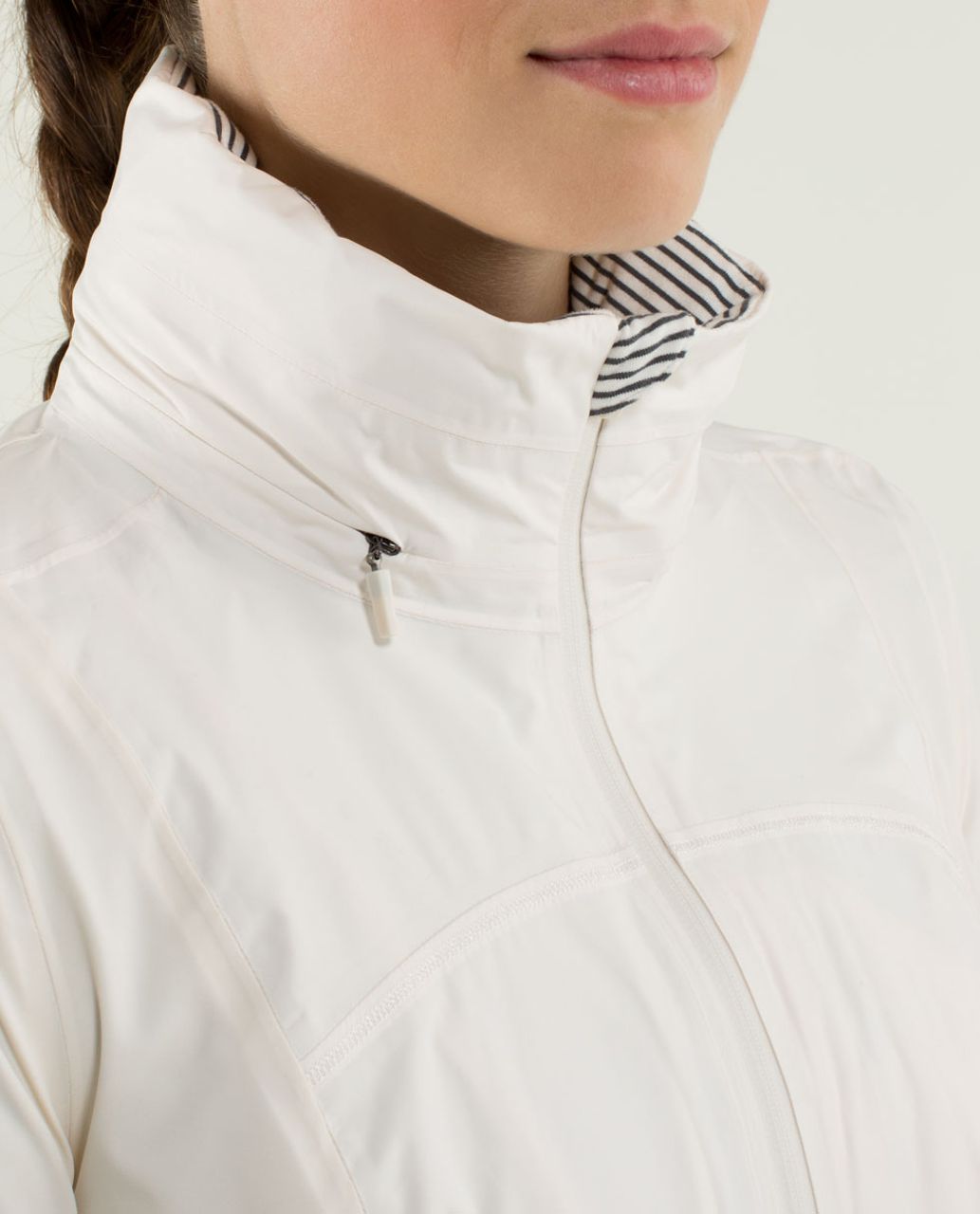 Lululemon Raindrop Jacket - Angel Wing