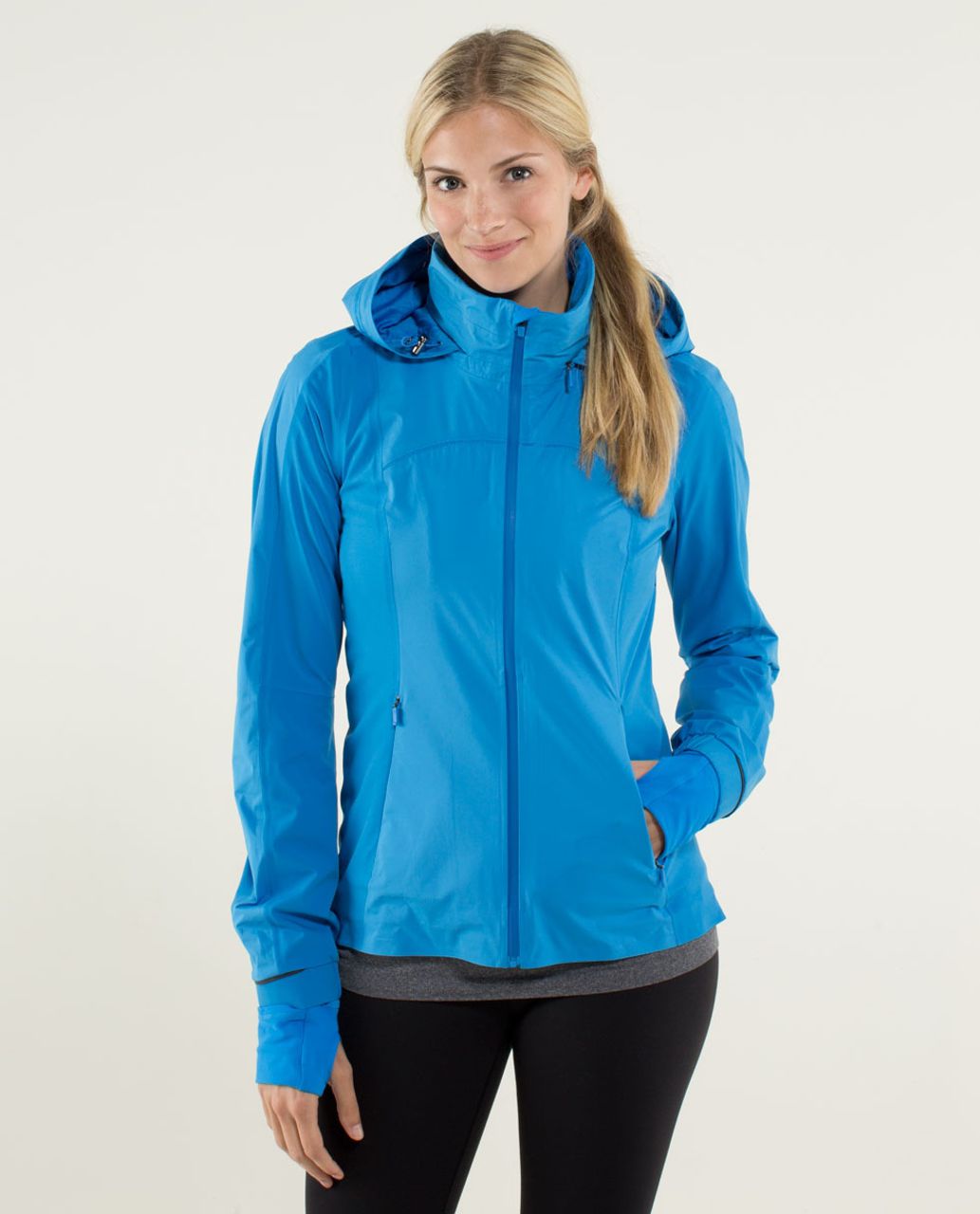 Lululemon Raindrop Jacket - Cornflower